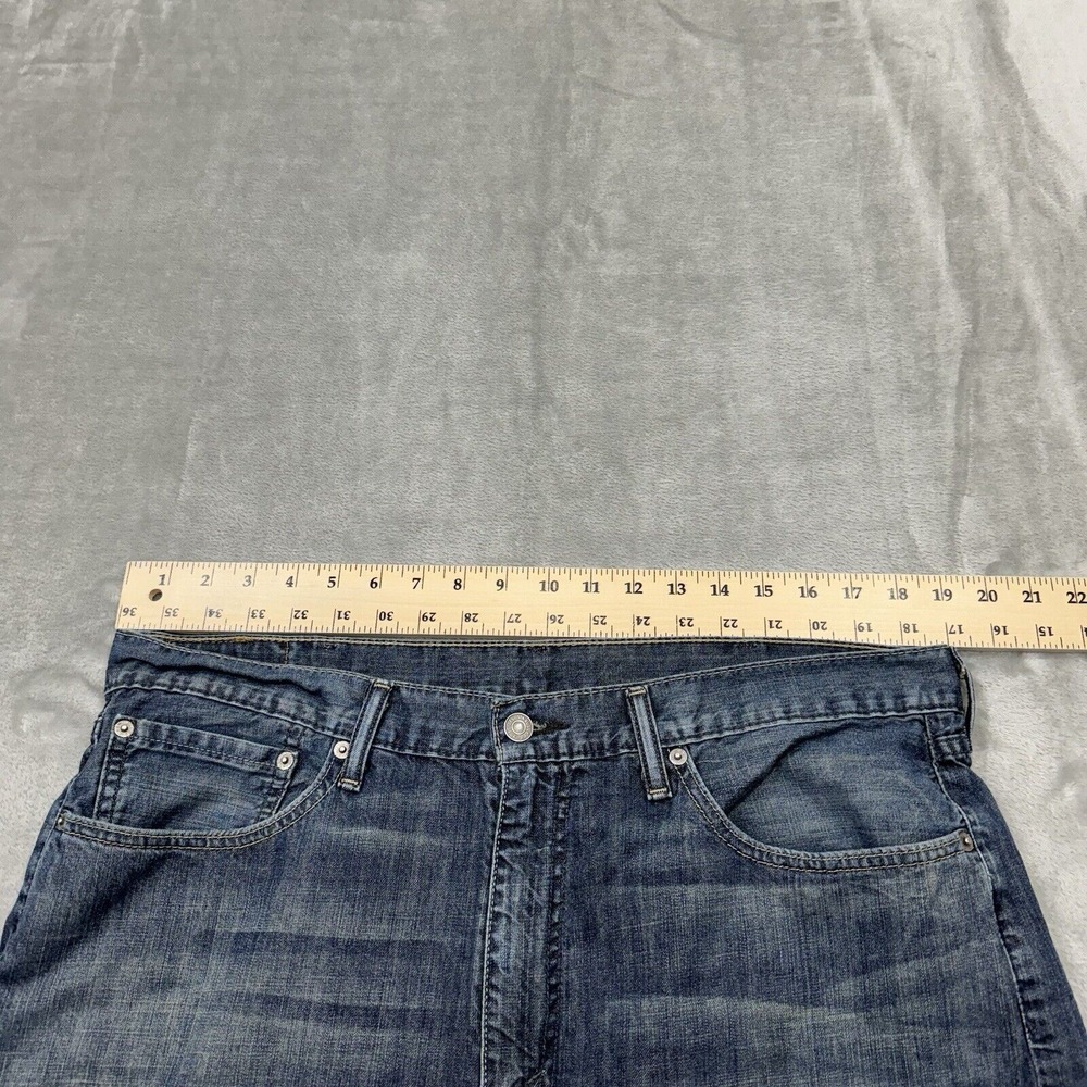 Levis Jeans Mens 38x32 Blue 514 Straight Fit Dark Wash Denim Pockets Logo Work‎ - Picture 3 of 13